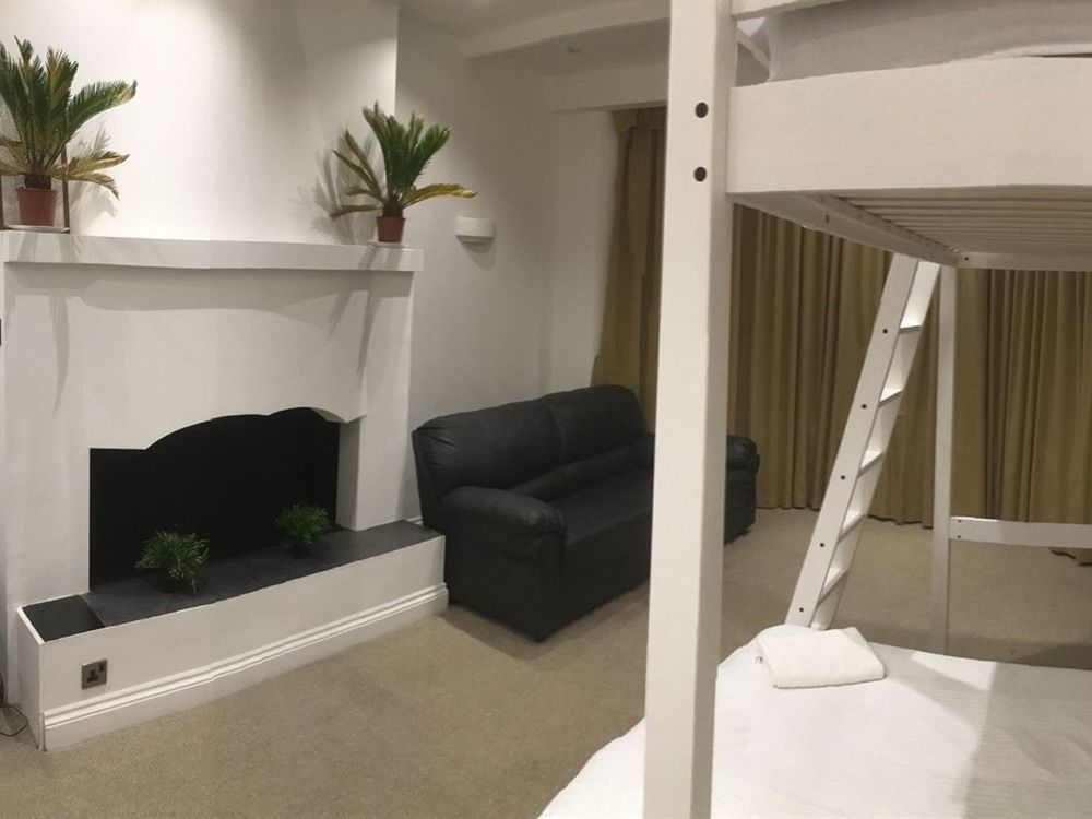 Acton Hill Hotel Ealing Extérieur photo