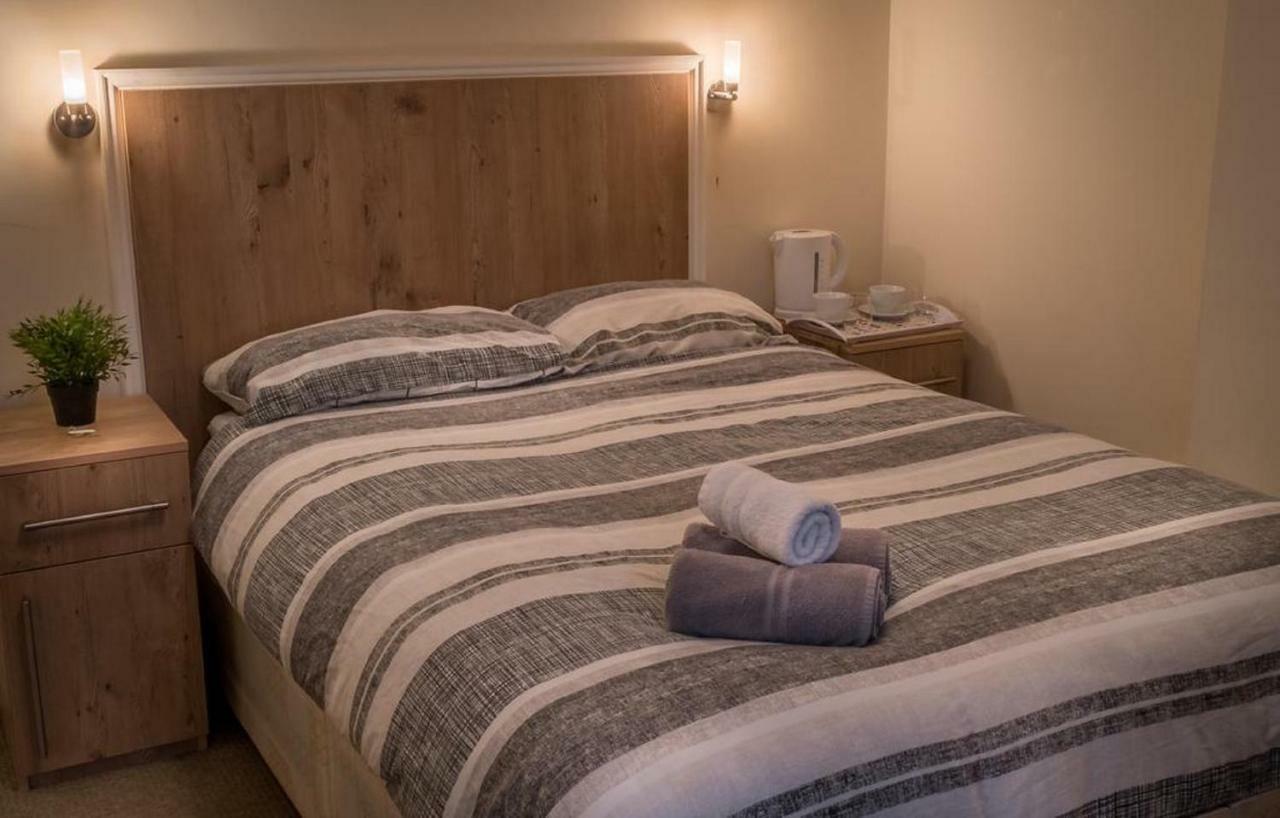 Acton Hill Hotel Ealing Extérieur photo