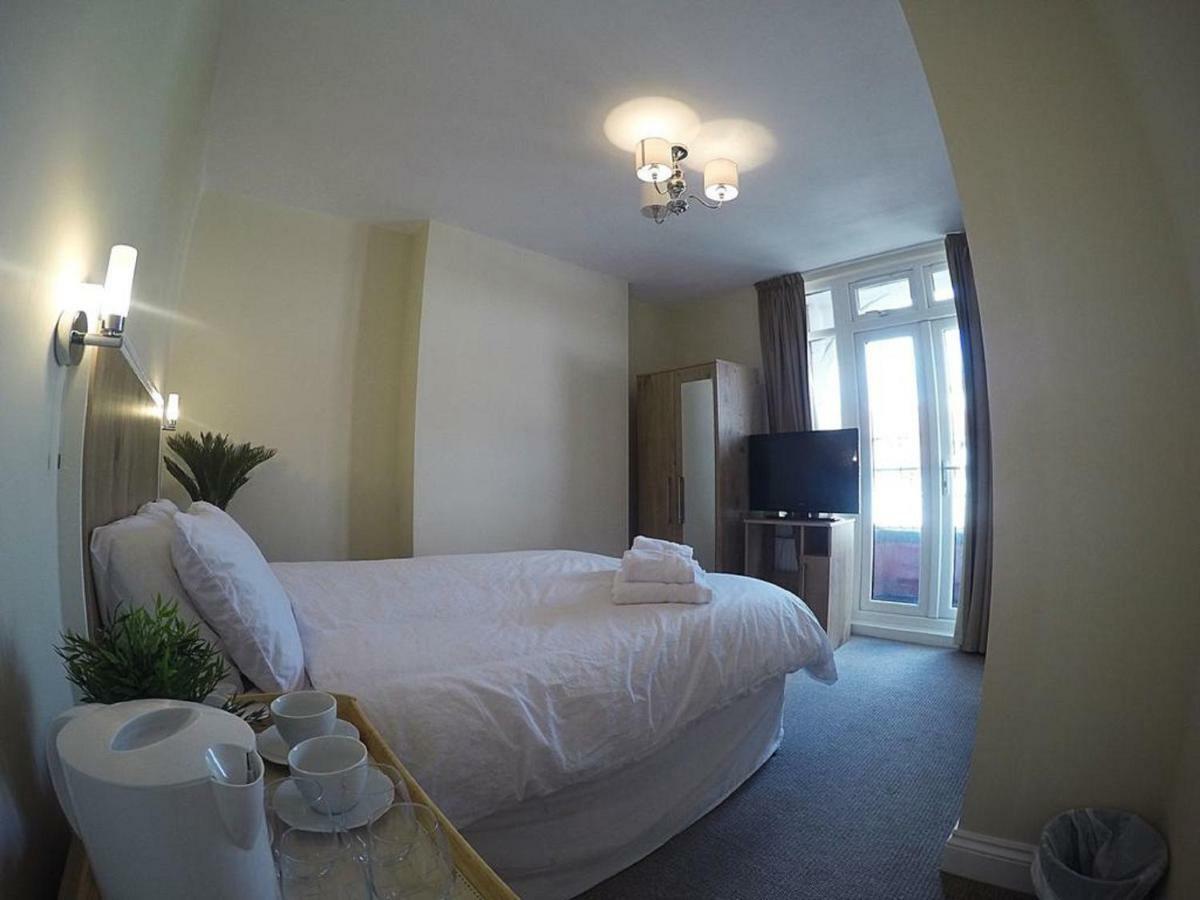Acton Hill Hotel Ealing Extérieur photo