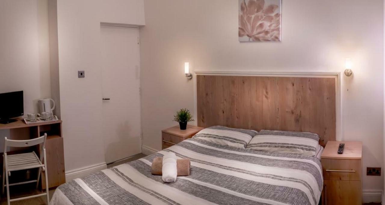 Acton Hill Hotel Ealing Extérieur photo