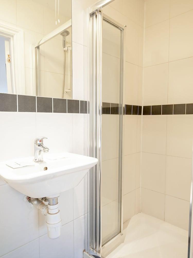 Acton Hill Hotel Ealing Extérieur photo